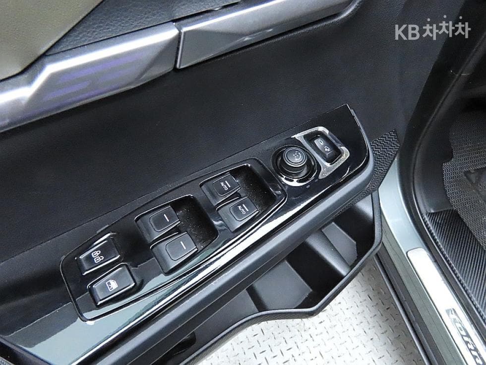 KG Mobility 토레스(J100)1.5 GDI Turbo T7 - 13