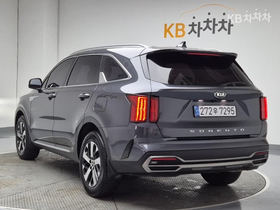 Киа Sorento 4-то поколение2.2 Дизел 2WD Престиж - 2