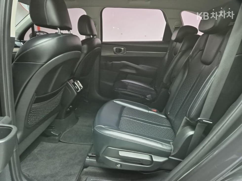 Киа Sorento 4-то поколение2.2 Дизел 2WD Престиж - 12