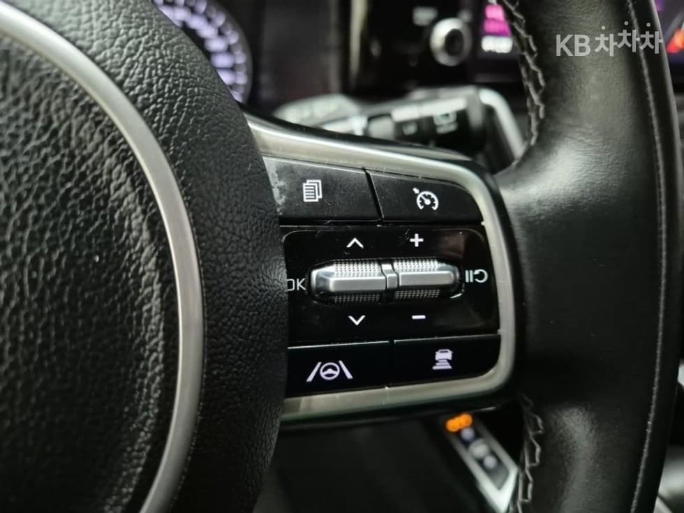 Киа Sorento 4-то поколение2.2 Дизел 2WD Престиж - 16
