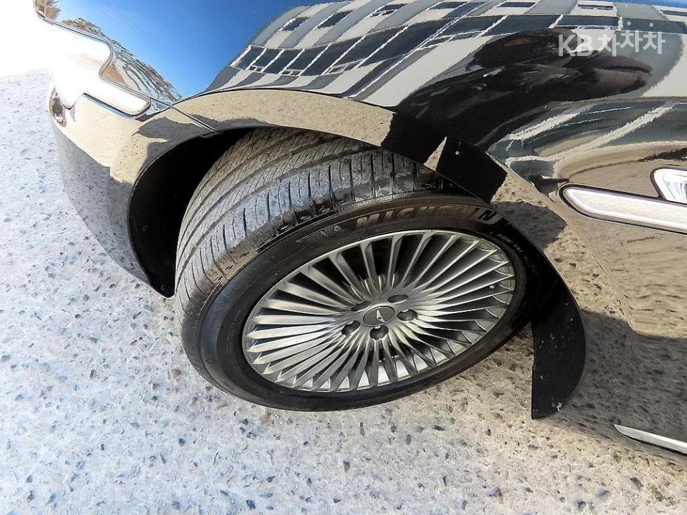 Genesis G903.8 GDi Luxury - 20