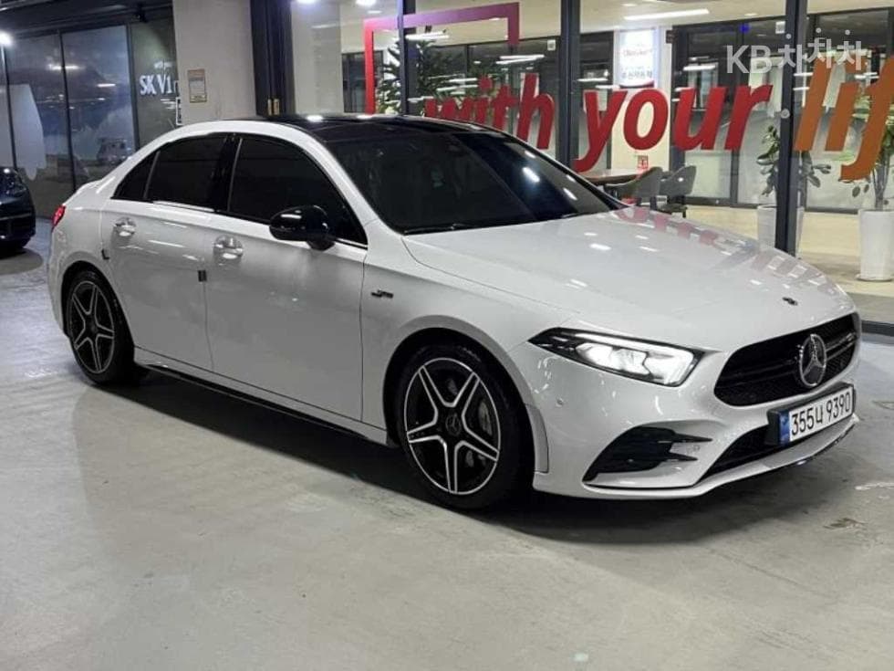 Mercedes-Benz A클래스(W177) AMG A35 4Matic - Image 1