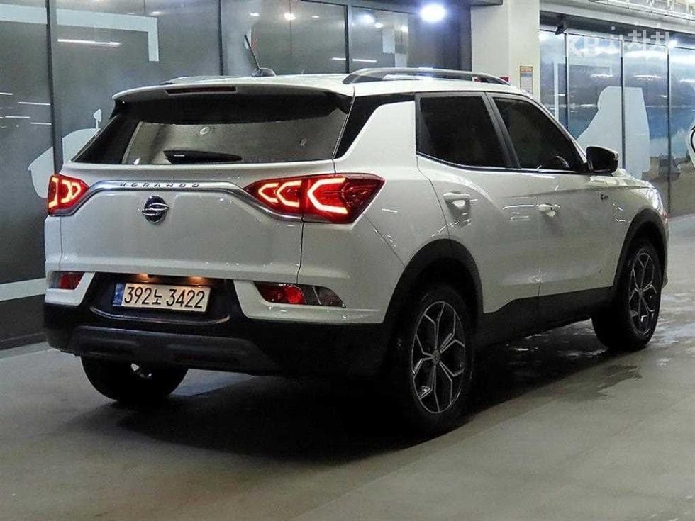 KG Mobility 뷰티플 코란도1.5 GDi Turbo 2WD C5 Plus - 4