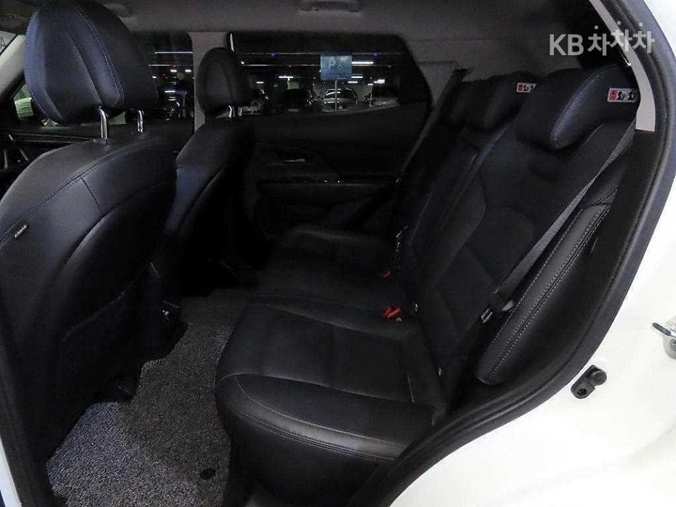KG Mobility 뷰티플 코란도1.5 GDi Turbo 2WD C5 Plus - 7