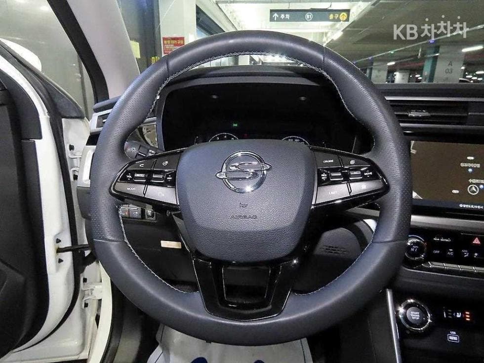 KG Mobility 뷰티플 코란도1.5 GDi Turbo 2WD C5 Plus - 8