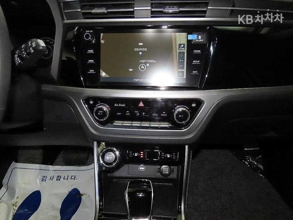 KG Mobility 뷰티플 코란도1.5 GDi Turbo 2WD C5 Plus - 11