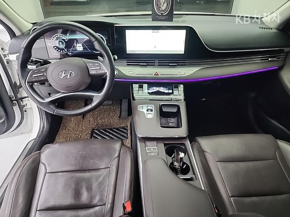 Hyundai The New (facelift) Grandeur (Azera)2.5 Premium 초이스 - 7