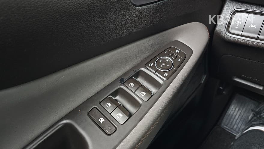 Hyundai Santa Fe TMDiesel 2.0 2WD Exclusive Special (special feature/edition) - 12