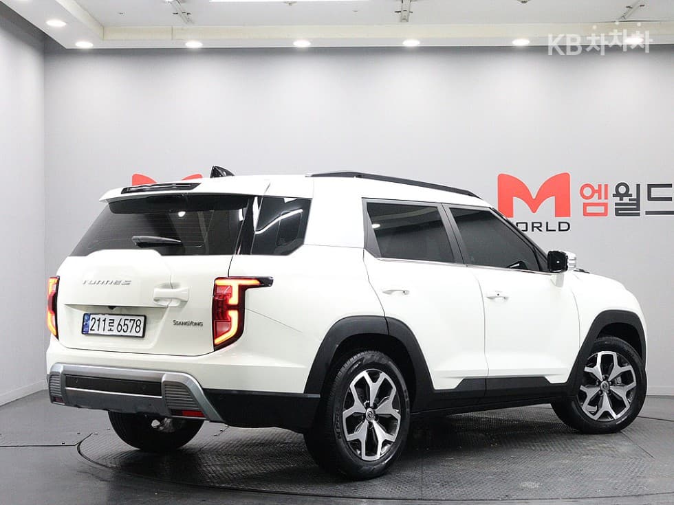 KG Mobility 토레스(J100)1.5 GDI Turbo AWD T5 - 3
