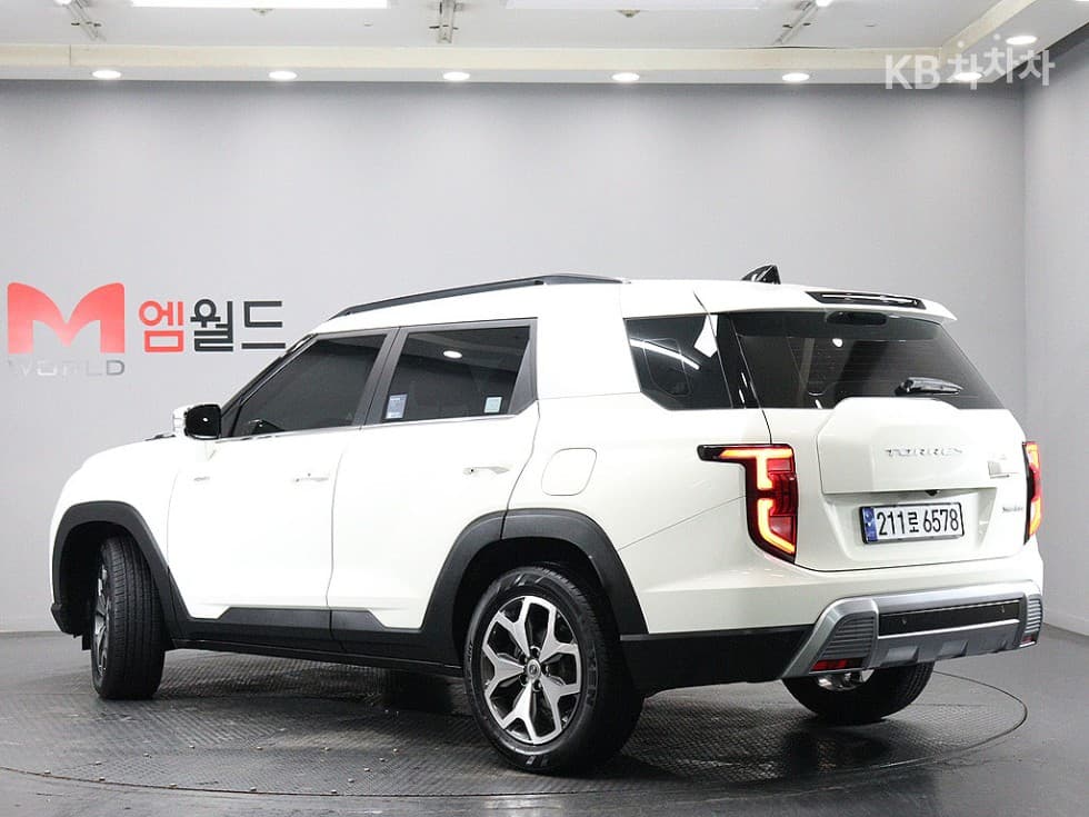 KG Mobility 토레스(J100)1.5 GDI Turbo AWD T5 - 4