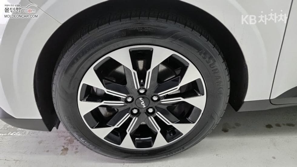 Kia Carnival 4th generationD2.2 9-seater Prestige - 6