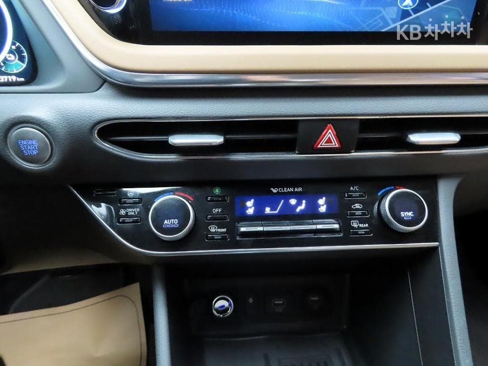 Hyundai Sonata Hybrid (DN8)2.0 Hybrid Premium 밀레니엄 - 9