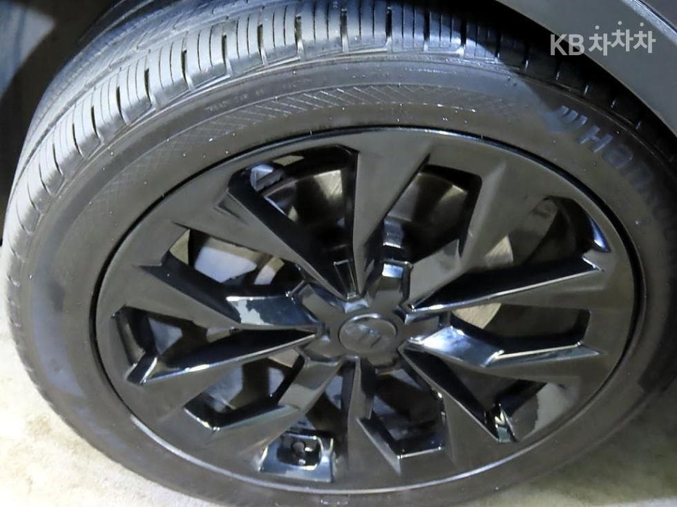 Kia Sorento 4th generation2.2 Diesel 2WD Signature - 20