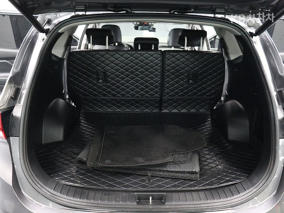 Hyundai The New (facelift) Santa Fe TMGasoline 2.5T 2WD Prestige - 19