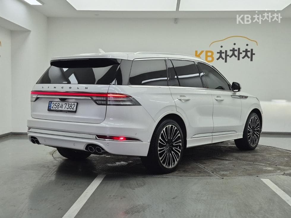 링컨 에비에이터 Second generation(U611)3.0 V6 Black Label - 4