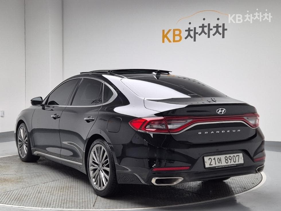 Hyundai Grandeur (Azera)IG2.4 Exclusive Special (special feature/edition) - 2