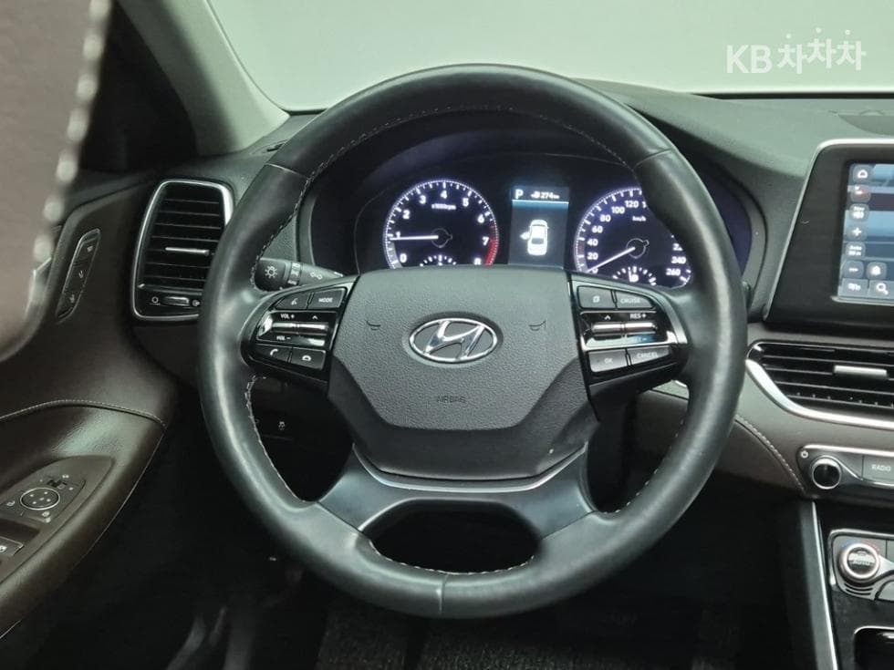 Hyundai Grandeur (Azera)IG2.4 Exclusive Special (special feature/edition) - 9