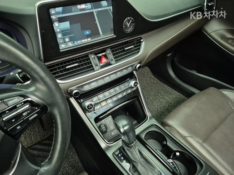 Hyundai Grandeur (Azera)IG2.4 Exclusive Special (special feature/edition) - 10