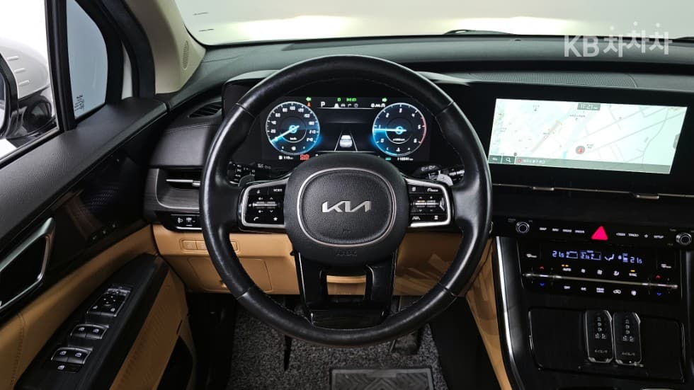 Kia Carnival 4th generationD2.2 9-seater Signature - 13