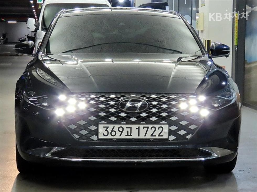 Hyundai The New (facelift) Grandeur (Azera)2.5 Exclusive - 2