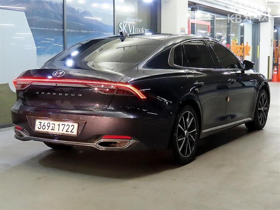 Hyundai The New (facelift) Grandeur (Azera)2.5 Exclusive - 4