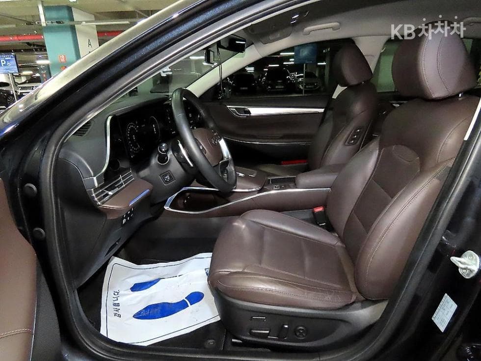Hyundai The New (facelift) Grandeur (Azera)2.5 Exclusive - 6