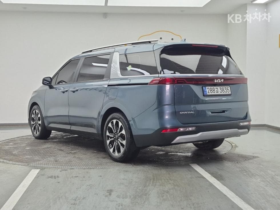Kia Carnival 4th generationD2.2 9-seater Prestige - 3