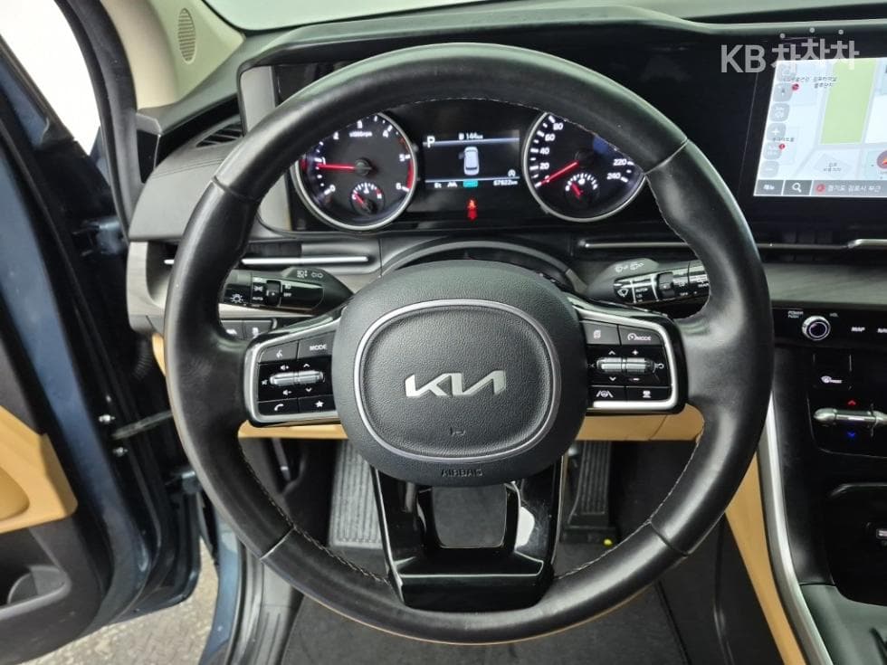 Kia Carnival 4th generationD2.2 9-seater Prestige - 9