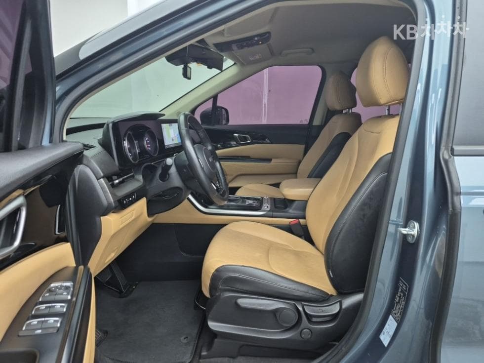 Kia Carnival 4th generationD2.2 9-seater Prestige - 11