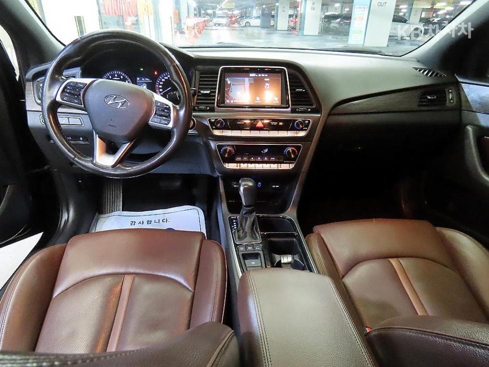 Hyundai Sonata New Rise2.0 Modern - 10