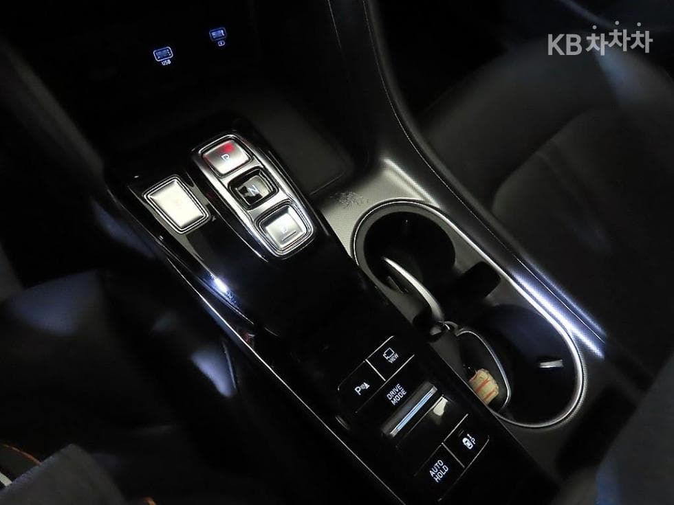Хюндай Соната (DN8)1.6 T Premium 패밀리 - 12