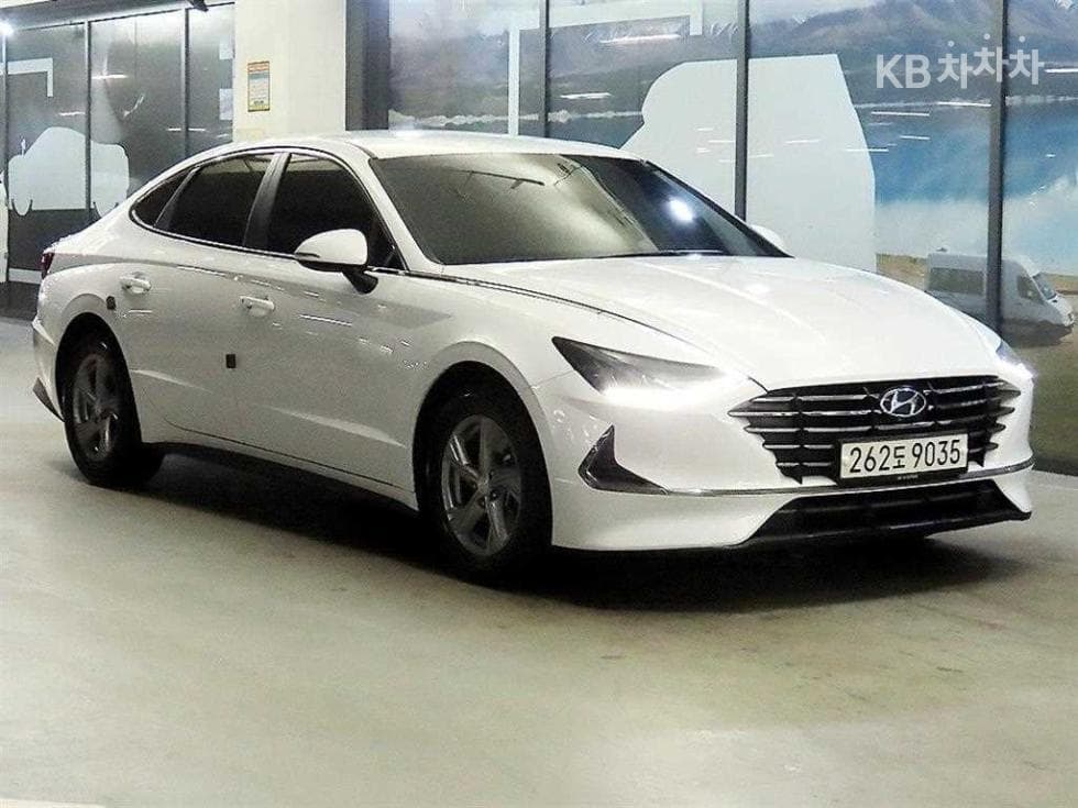 Hyundai Sonata (DN8) 2.0 LPG Rental car Style - Image 1