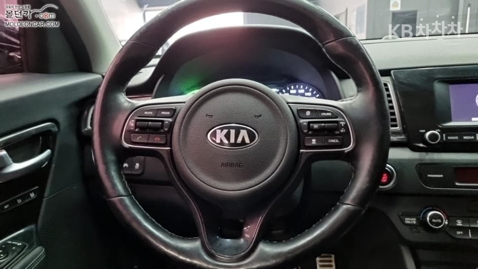 Kia Niro1.6 PHEV Noblesse - 11