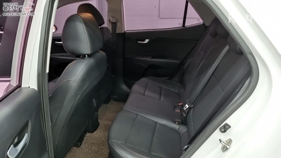 Kia StonicDiesel 1.6 VGT Prestige - 10