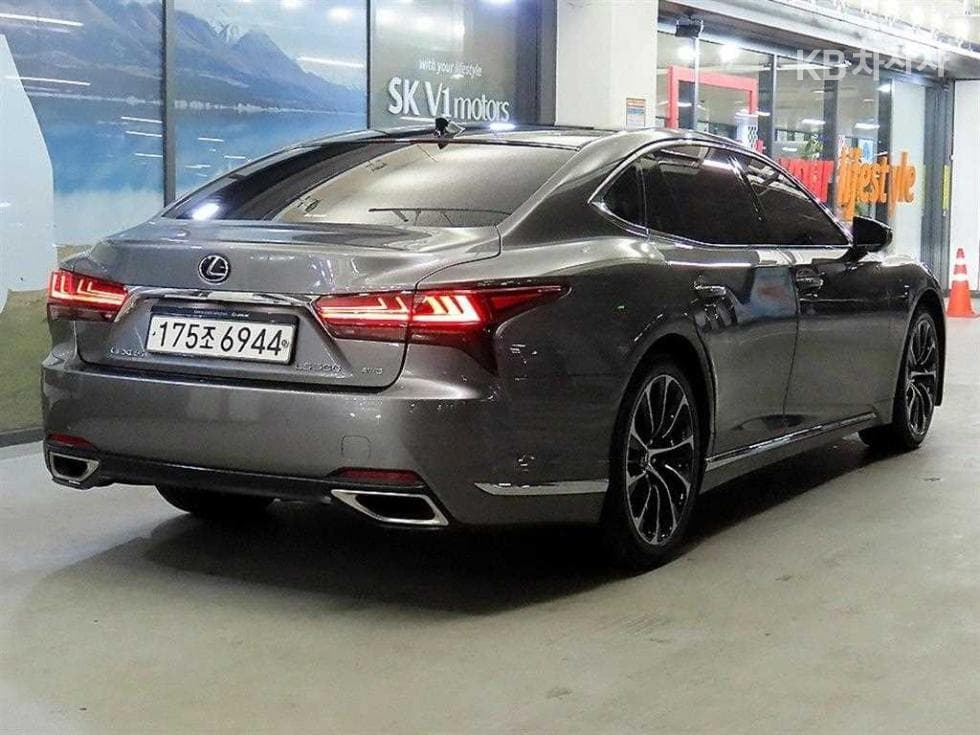 Lexus LS 5세대500 AWD LUXURY - 4
