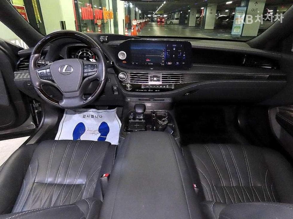 Lexus LS 5세대500 AWD LUXURY - 10