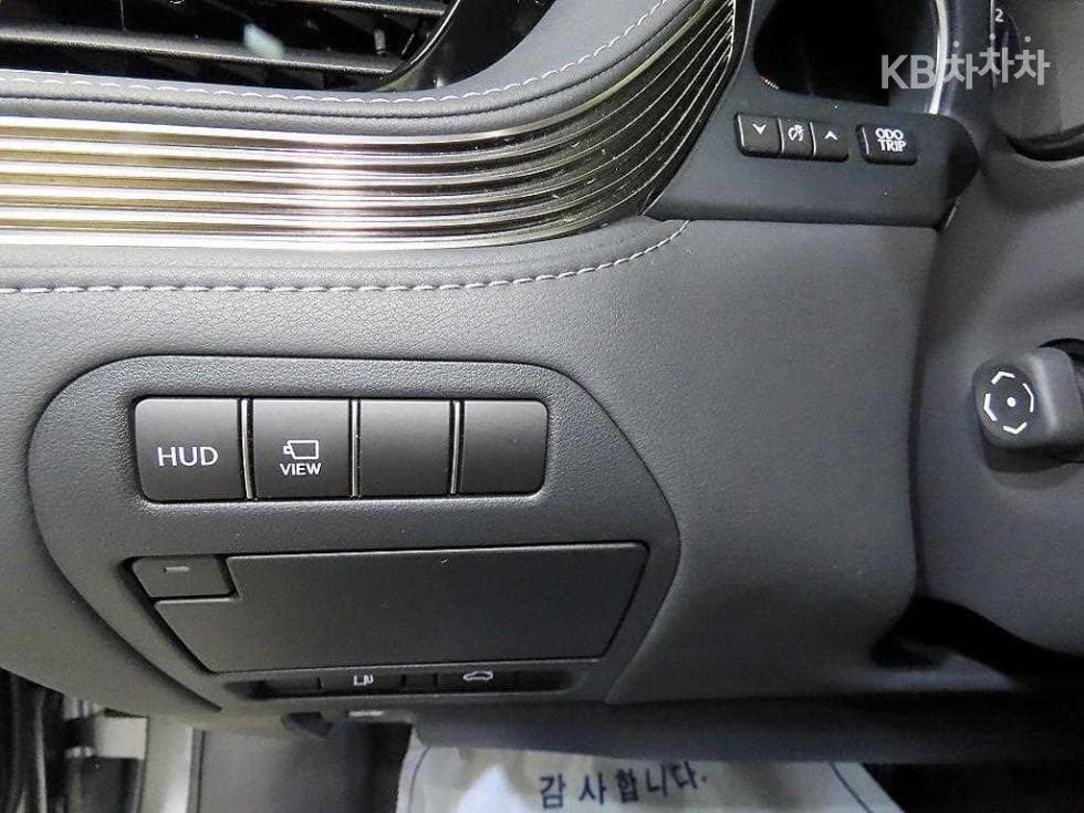 Lexus LS 5세대500 AWD LUXURY - 14