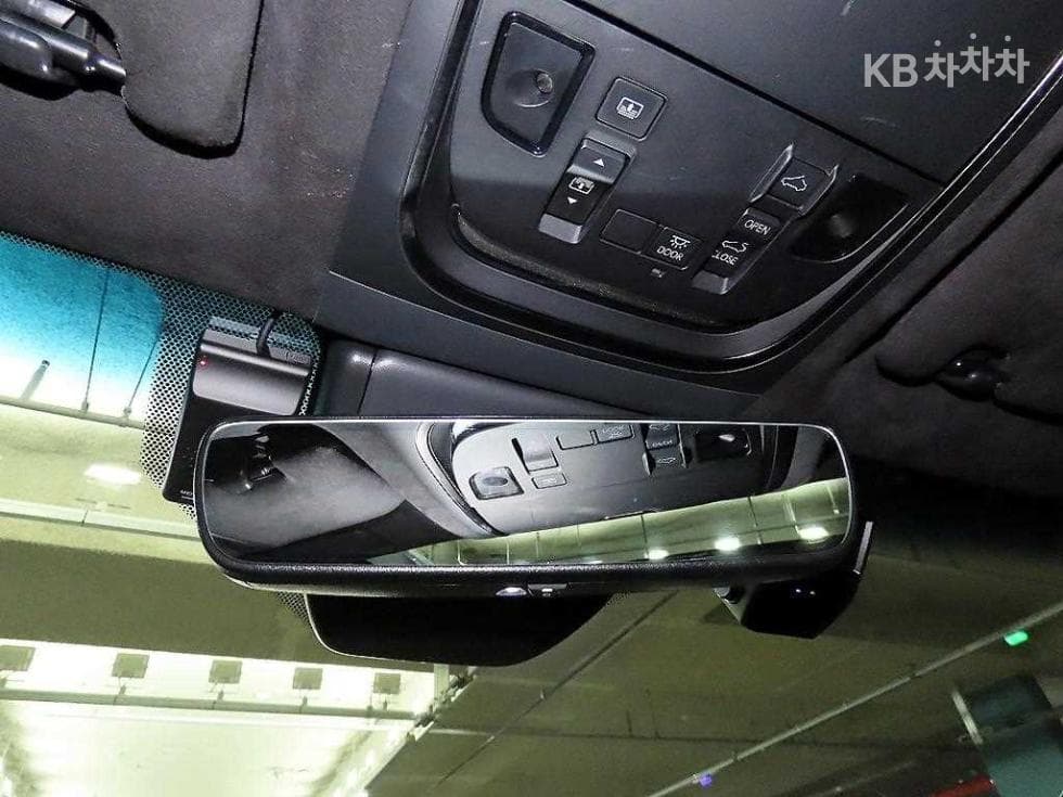 Lexus LS 5세대500 AWD LUXURY - 16
