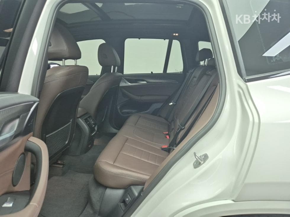 BMW X3 (G01)xDrive 20i M Sport - 12