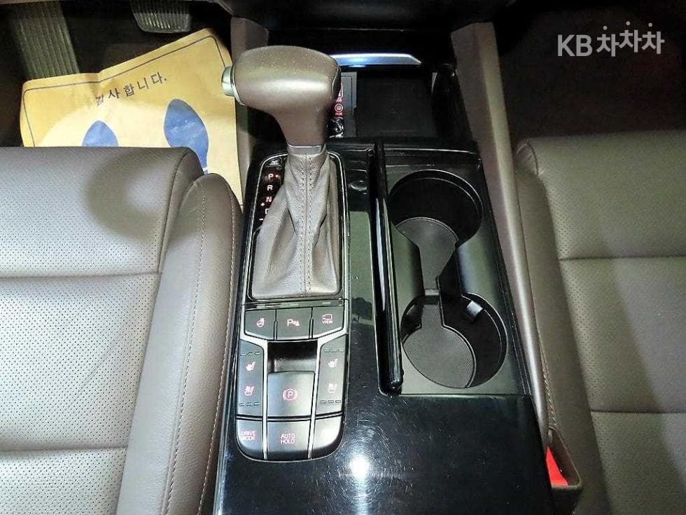 Kia All New K73.3 GDI Noblesse Special (special feature/edition) - 12