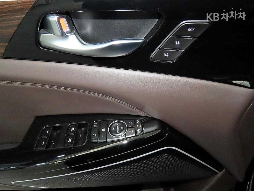 Kia All New K73.3 GDI Noblesse Special (special feature/edition) - 13
