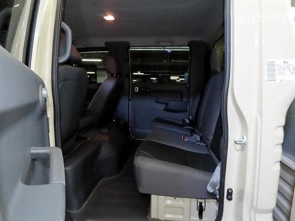 Kia The New (facelift) Bongo 3 (light truck)LPG 1 Ton Double Cab Extra Long 2WD GLS - 8