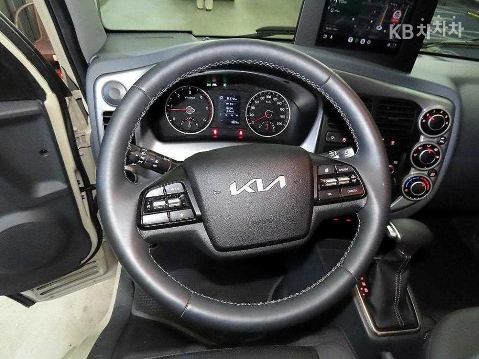 Kia The New (facelift) Bongo 3 (light truck)LPG 1 Ton Double Cab Extra Long 2WD GLS - 9