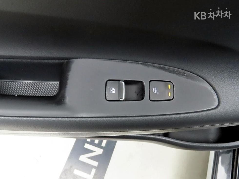 Хюндай The New (фейслифт) Grandeur (Azera)2.5 Premium 초이스 - 12