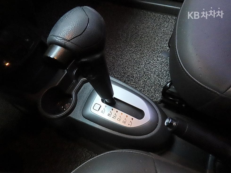 Джи Ем Корея Chevrolet СпаркLT Стандартен - 9