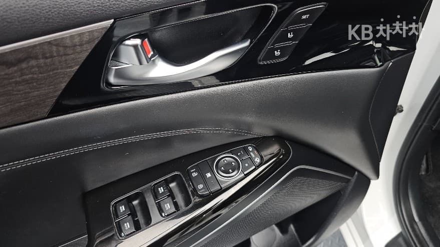 Kia K7 Premiere Hybrid2.4 HEV Signature - 13