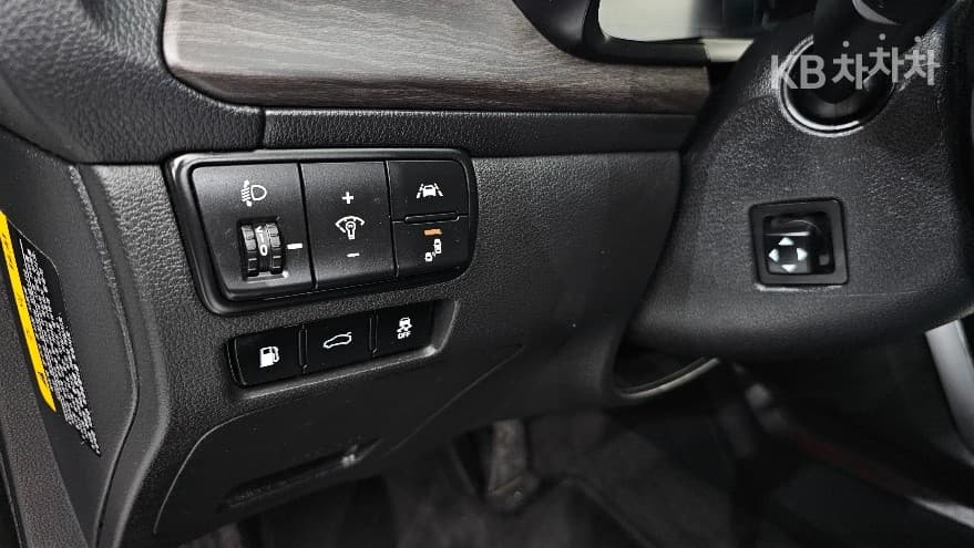 Kia K7 Premiere Hybrid2.4 HEV Signature - 14