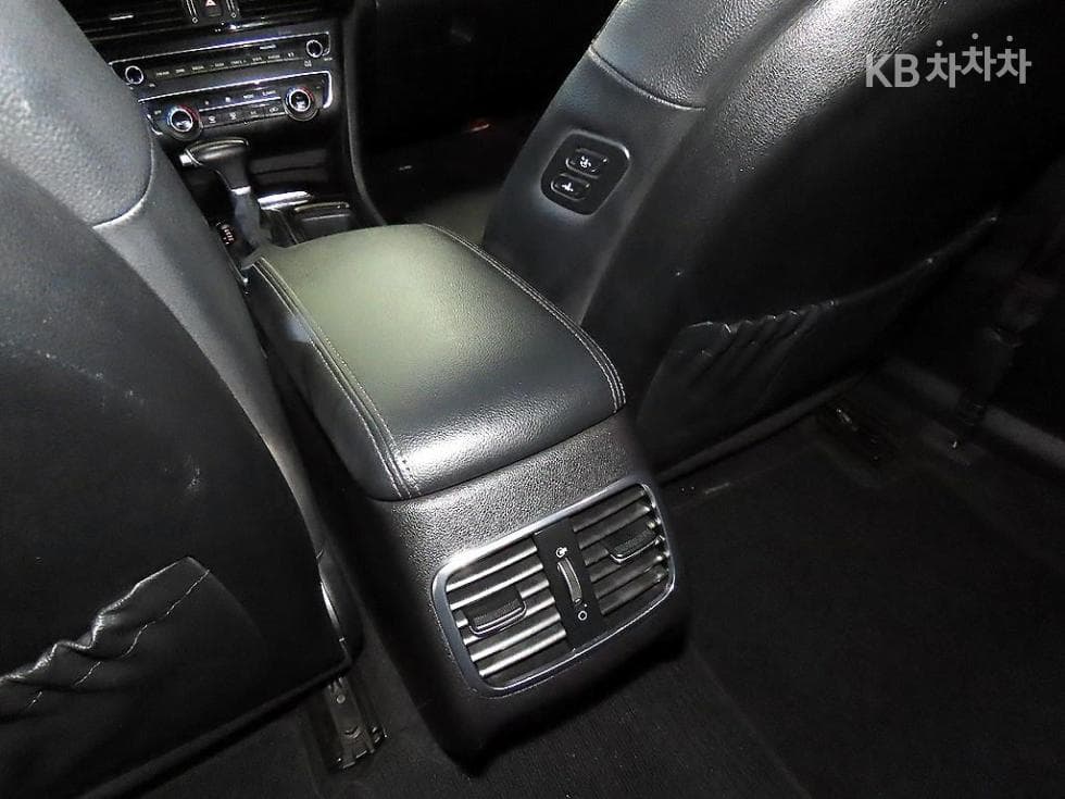 Kia K5 Second generation2.0 Gasoline MX Noblesse - 16
