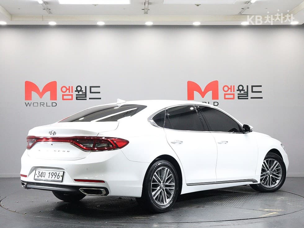 Hyundai Grandeur (Azera)IG2.4 Modern Standard - 4