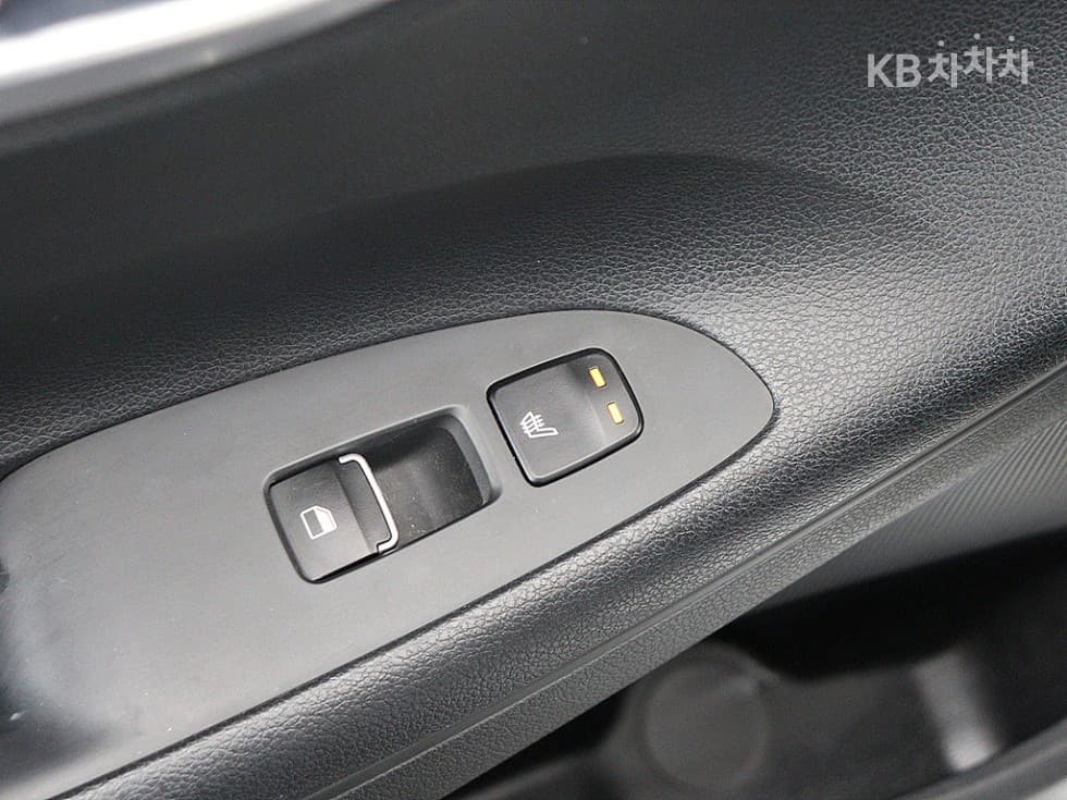 Hyundai Grandeur (Azera)IG2.4 Modern Standard - 18
